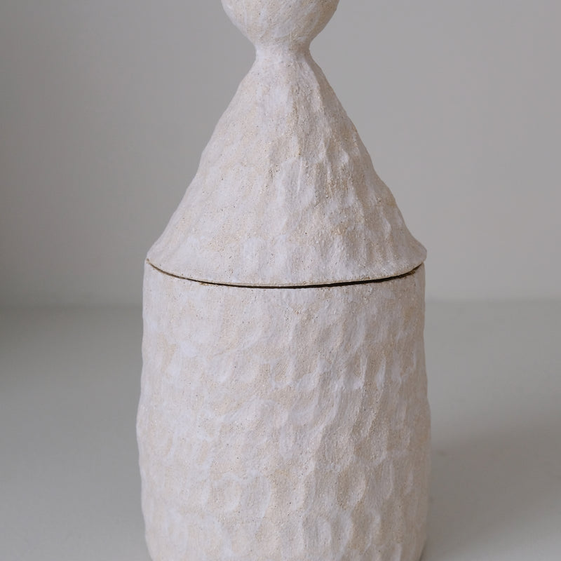 Boite en grès H 23cm - Blanc mat d'Apollonie Ceramics chez Brutal Ceramics