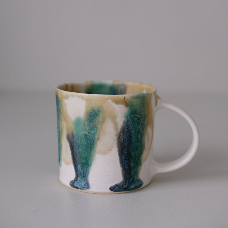 Tasse en grès 170ml - bleu, vert, ocre d'Aya Ogawa chez Brutal Ceramics