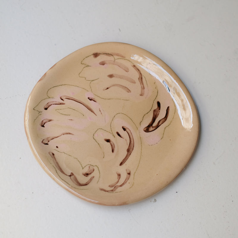 Assiette W25HB01 en faïence rouge D 19,5cm - Multicolore d'Héloise Bariol chez Brutal Ceramics