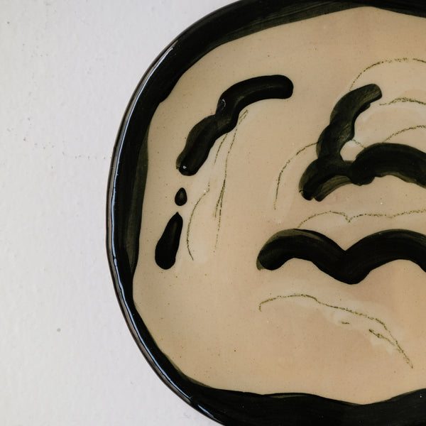 Assiette W25HB05 en faïence rouge D 19,5cm - Multicolore d'Héloise Bariol chez Brutal Ceramics