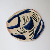 Assiette W25HB16 en faïence rouge D 25cm - Multicolore d'Héloise Bariol chez Brutal Ceramics