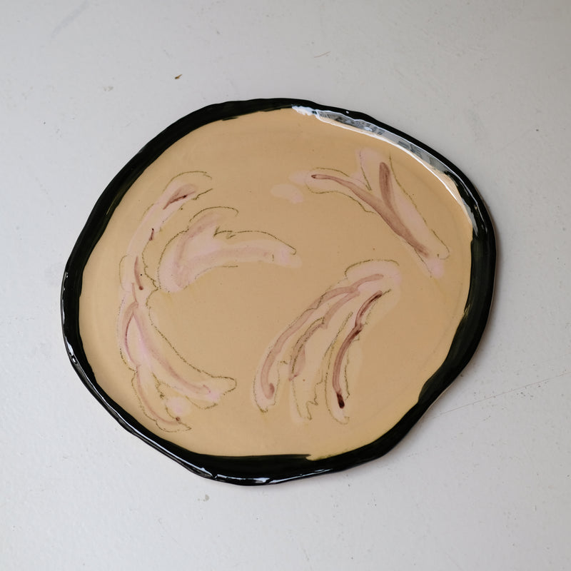 Assiette W25HB20 en faïence rouge D 25cm - Multicolore d'Héloise Bariol chez Brutal Ceramics