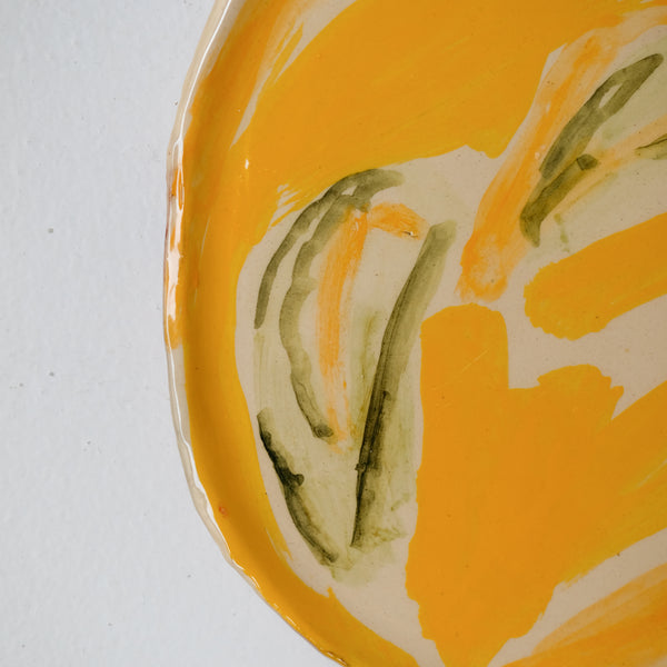 Assiette W25HB22 en faïence rouge D 25cm - Multicolore d'Héloise Bariol chez Brutal Ceramics