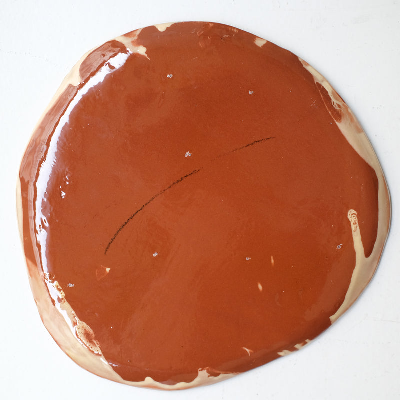 Assiette W25HB23 en faïence rouge D 25cm - Multicolore d'Héloise Bariol chez Brutal Ceramics