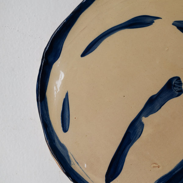 Assiette W25HB24 en faïence rouge D 25cm - Multicolore d'Héloise Bariol chez Brutal Ceramics