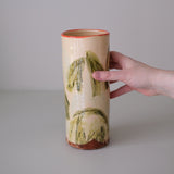 Vase W25HB01 en faïence rouge H 23cm - Multicolore d'Héloise Bariol chez Brutal Ceramics