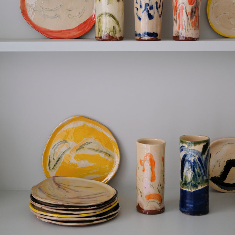 Vase W25HB05 en faïence rouge H 23cm - Multicolore d'Héloise Bariol chez Brutal Ceramics