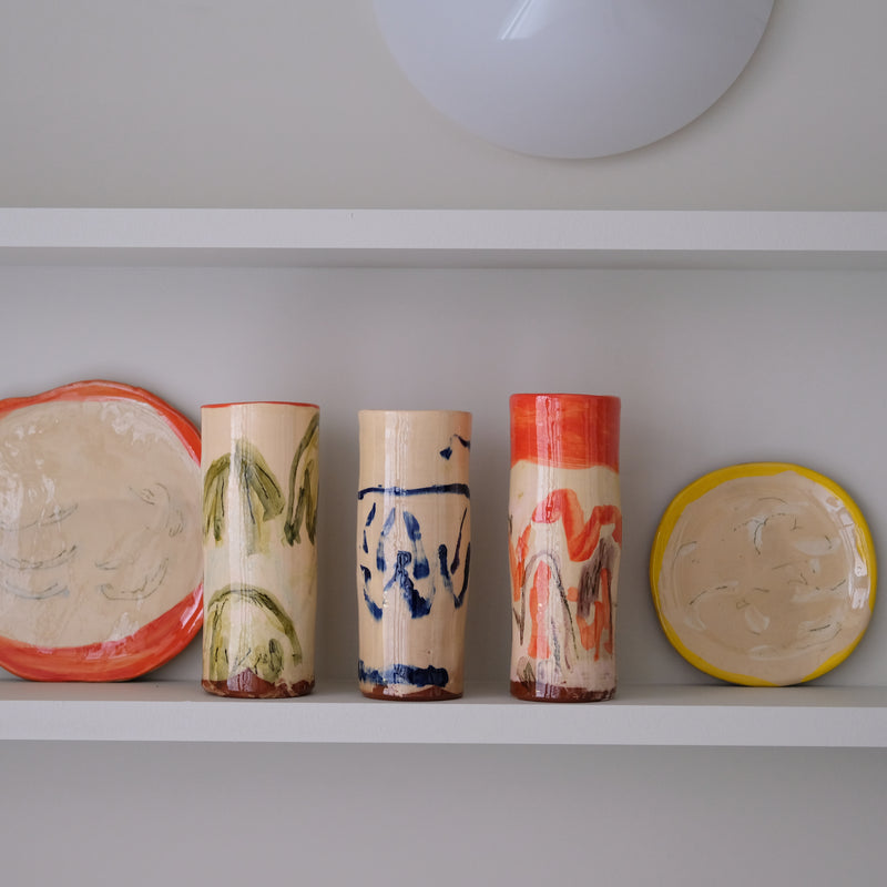 Vase W25HB03 en faïence rouge H 23cm - Multicolore d'Héloise Bariol chez Brutal Ceramics