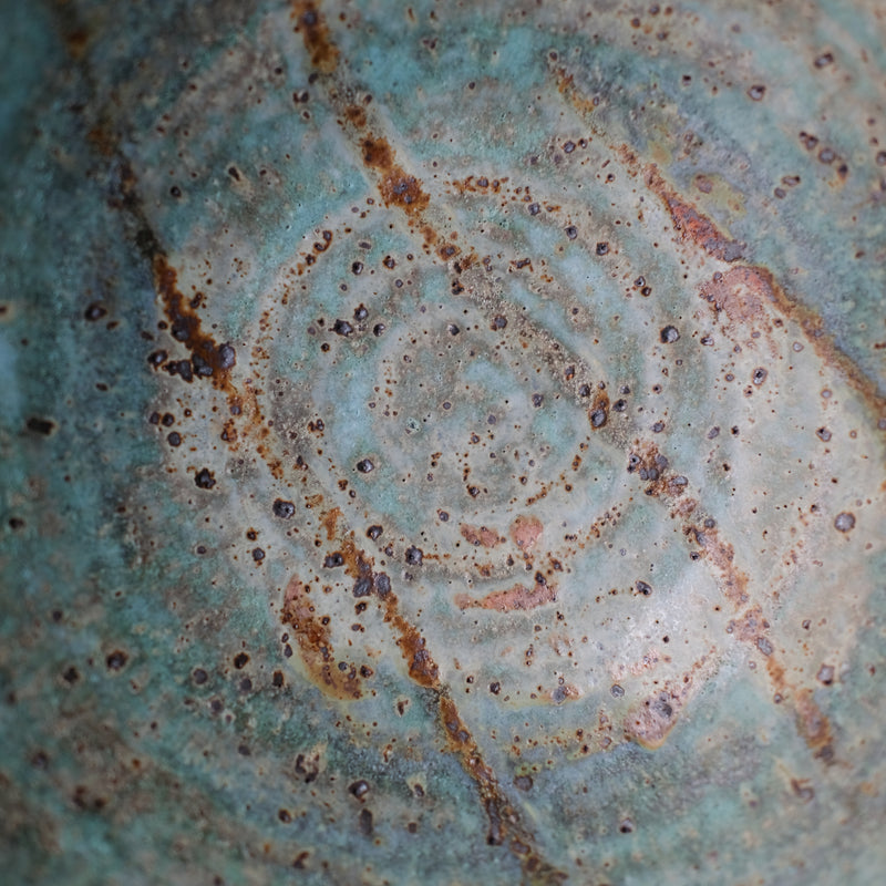 Assiette creuse en grès D 23,5cm  - vert de Julia Gilles chez Brutal Ceramics