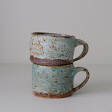 Mug en grès 235 ml - vert de Julia Gilles chez Brutal Ceramics