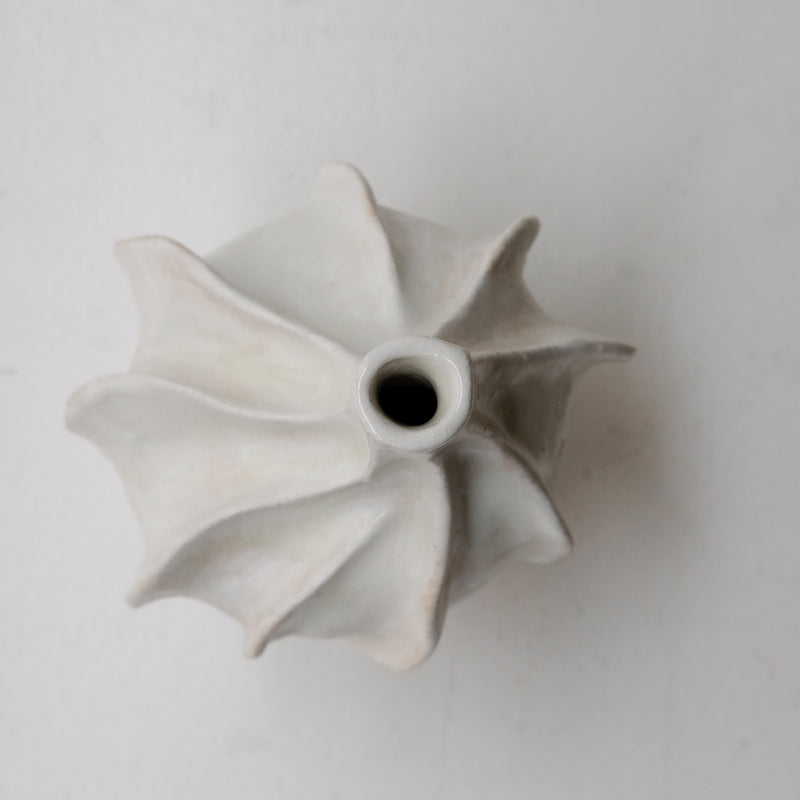 White stoneware vase "Thala" M - H 23cm - glossy white