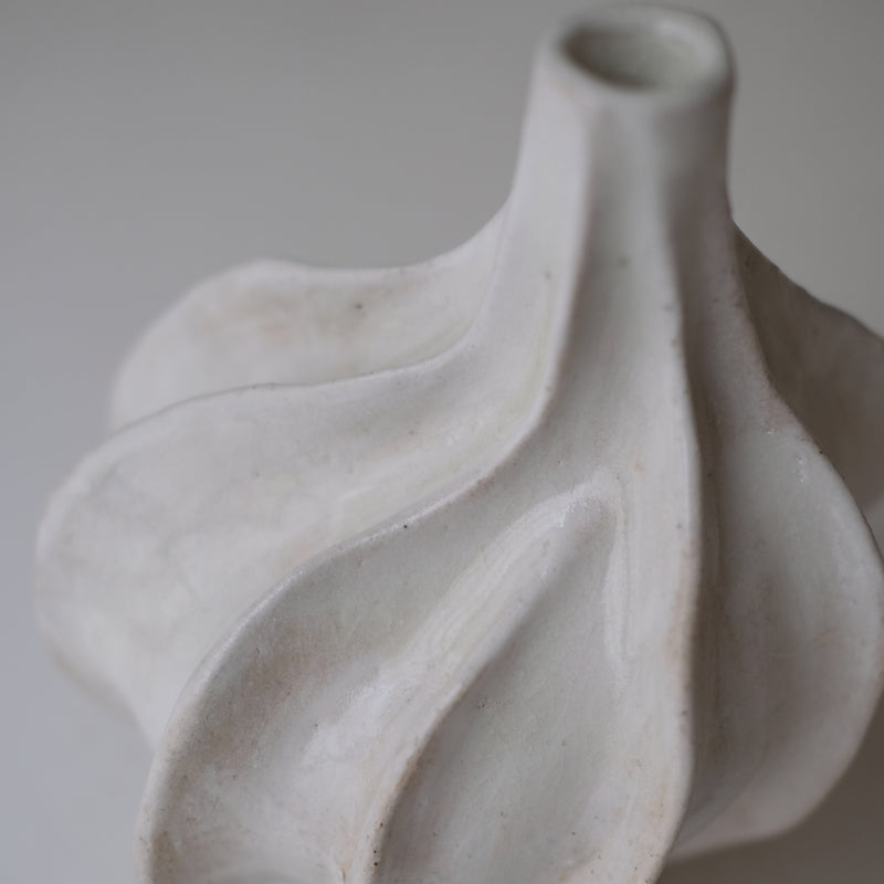 White stoneware vase "Thala" M - H 23cm - glossy white