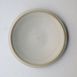Assiette creuse en grès D 22cm - Blanc cassé par Malo chez Brutal Ceramics