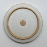 Plat de service en grès D 22,5cm - Blanc cassé par Malo chez Brutal Ceramics