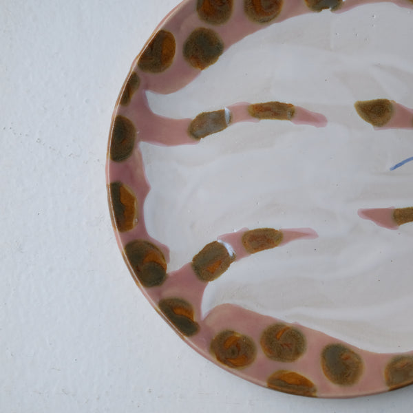 Assiette W25MY02 en grès D 18,5cm - multicolore de Marie-Yaé Suematsu chez Brutal Ceramics