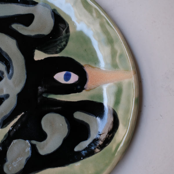 Assiette W25MY03 en grès D 18,5cm - multicolore de Marie-Yaé Suematsu chez Brutal Ceramics