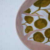 Assiette W25MY05 en grès D 18,5cm - multicolore de Marie-Yaé Suematsu chez Brutal Ceramics