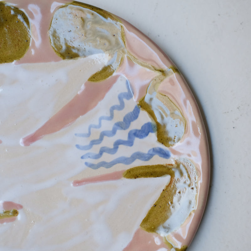 Assiette W25MY07 en grès D 18,5cm - multicolore de Marie-Yaé Suematsu chez Brutal Ceramics