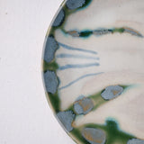 Assiette W25MY09 en grès D 18,5cm - multicolore de Marie-Yaé Suematsu chez Brutal Ceramics