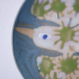 Assiette W25MY10 en grès D 18,5cm - multicolore de Marie-Yaé Suematsu chez Brutal Ceramics