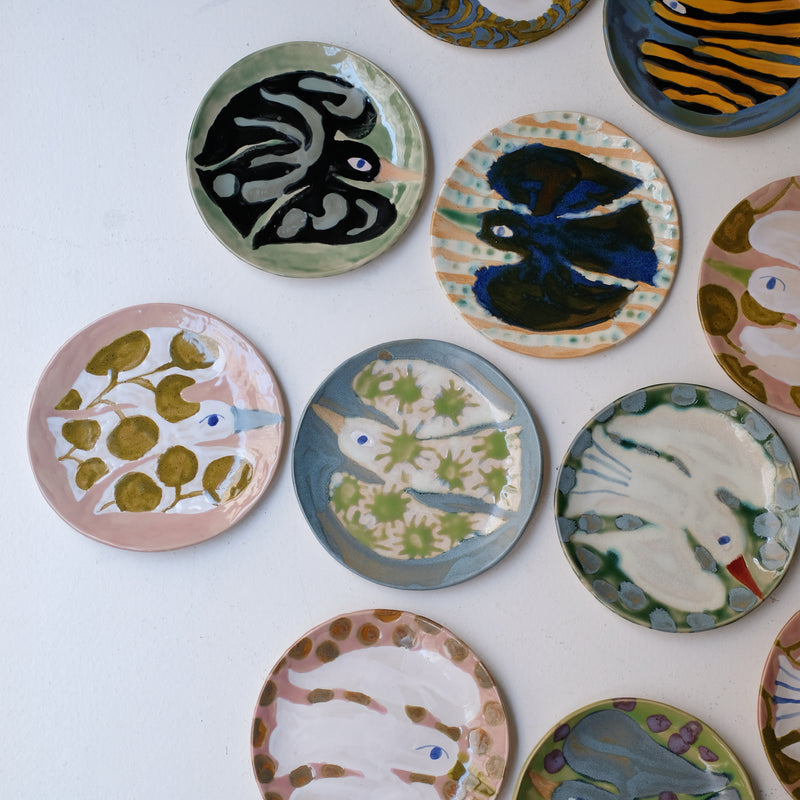 Assiette W25MY10 en grès D 18,5cm - multicolore de Marie-Yaé Suematsu chez Brutal Ceramics