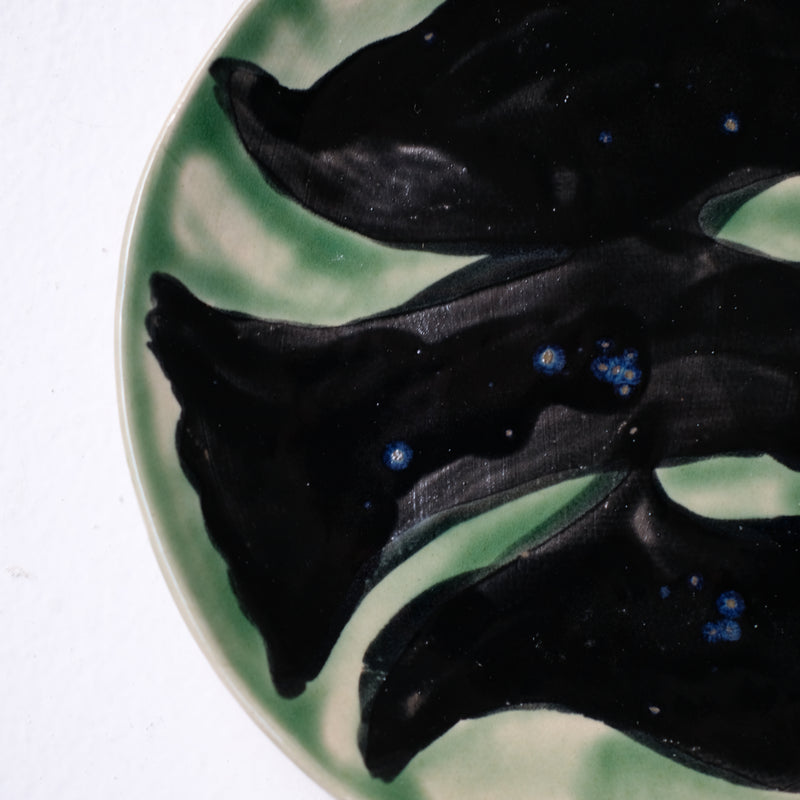 Assiette W25MY15 en grès D 18,5cm - multicolore de Marie-Yaé Suematsu chez Brutal Ceramics