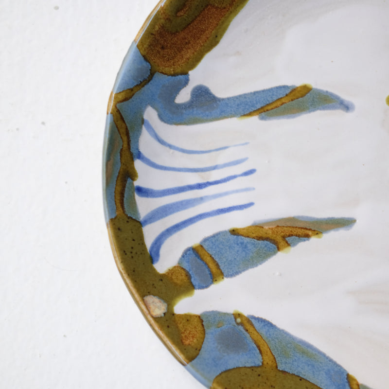 Assiette W25MY19 en grès D 18,5cm - multicolore de Marie-Yaé Suematsu chez Brutal Ceramics