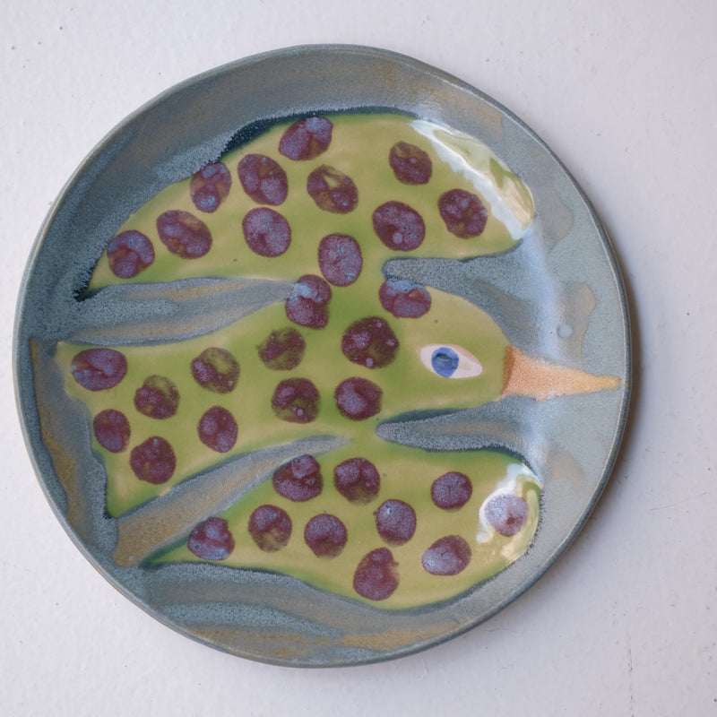 Assiette W25MY21 en grès D 18,5cm - multicolore de Marie-Yaé Suematsu chez Brutal Ceramics