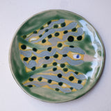 Assiette W25MY23 en grès D 18,5cm - multicolore de Marie-Yaé Suematsu chez Brutal Ceramics