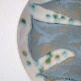 Assiette W25MY25 en grès D 18,5cm - multicolore de Marie-Yaé Suematsu chez Brutal Ceramics