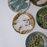 Assiette W25MY16 en grès D 18,5cm - multicolore de Marie-Yaé Suematsu chez Brutal Ceramics