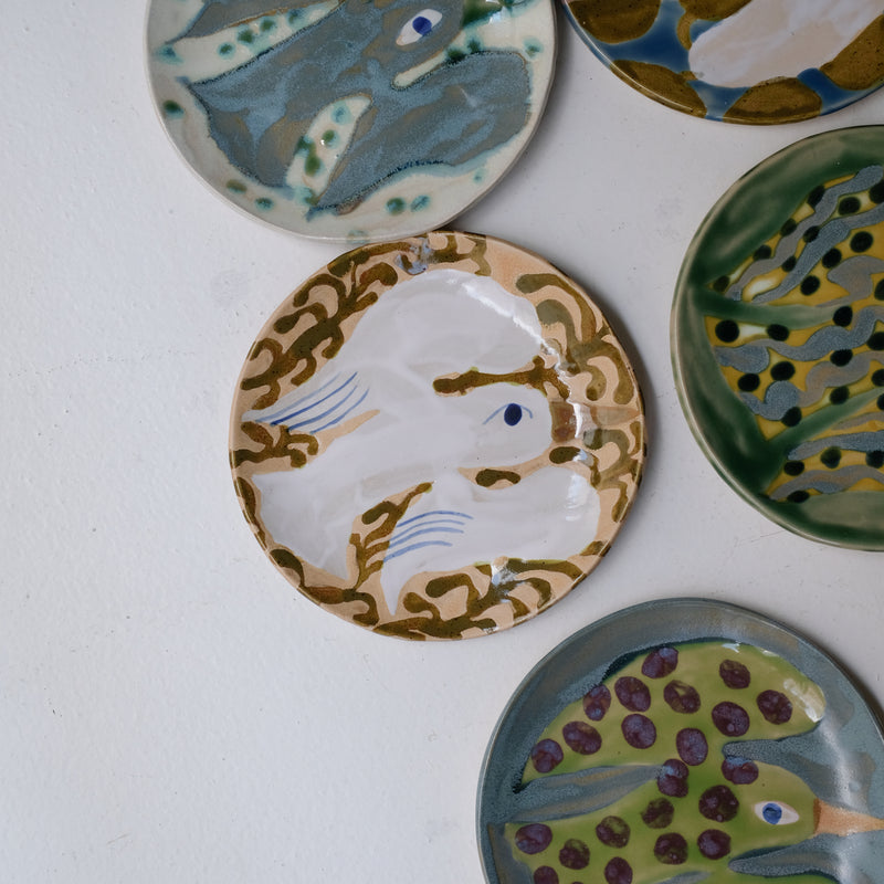 Assiette W25MY16 en grès D 18,5cm - multicolore de Marie-Yaé Suematsu chez Brutal Ceramics