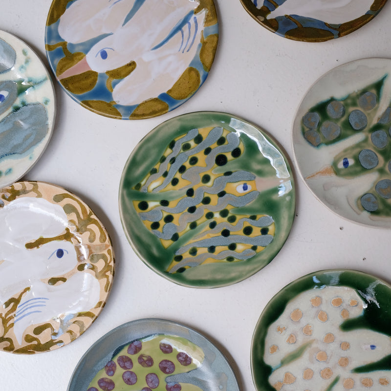 Assiette W25MY23 en grès D 18,5cm - multicolore de Marie-Yaé Suematsu chez Brutal Ceramics