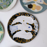 Assiette W25MY17 en grès D 18,5cm - multicolore de Marie-Yaé Suematsu chez Brutal Ceramics