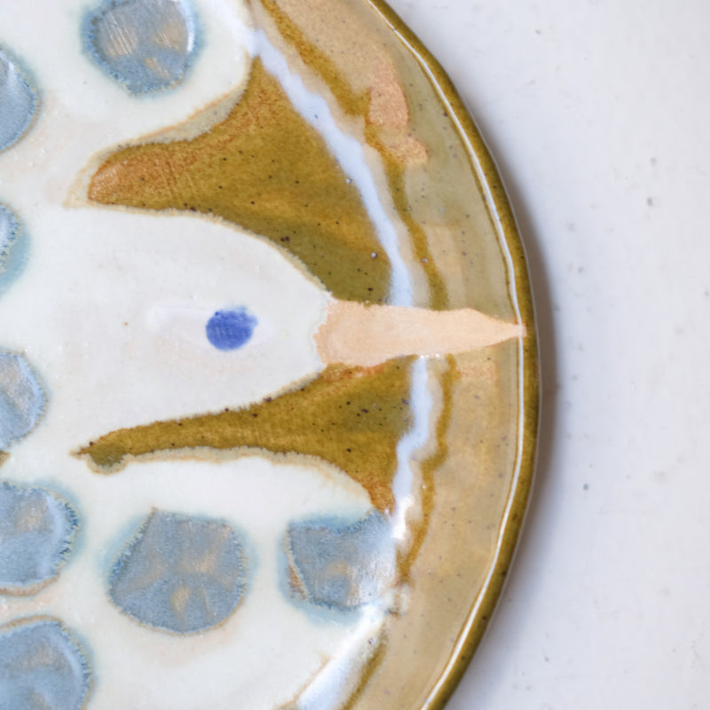 Assiette W25MY28 en grès D 16,5cm - multicolore de Marie-Yaé Suematsu chez Brutal Ceramics