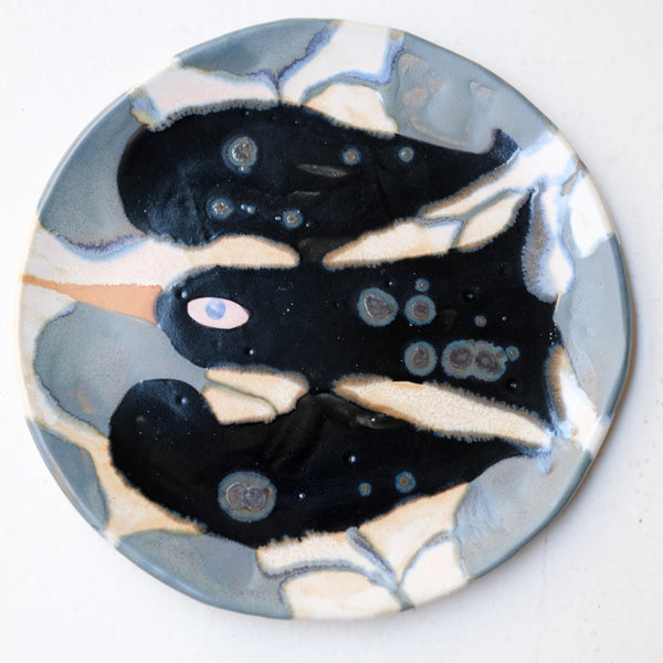 Assiette W25MY29 en grès D 16,5cm - multicolore de Marie-Yaé Suematsu chez Brutal Ceramics