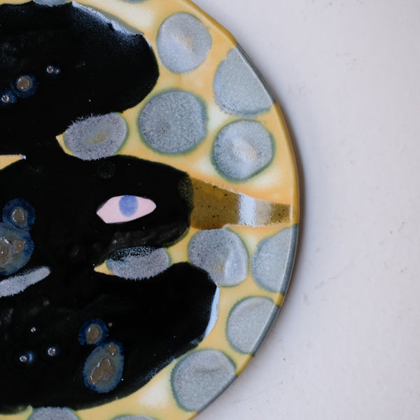 Assiette W25MY32 en grès D 16,5cm - multicolore de Marie-Yaé Suematsu chez Brutal Ceramics