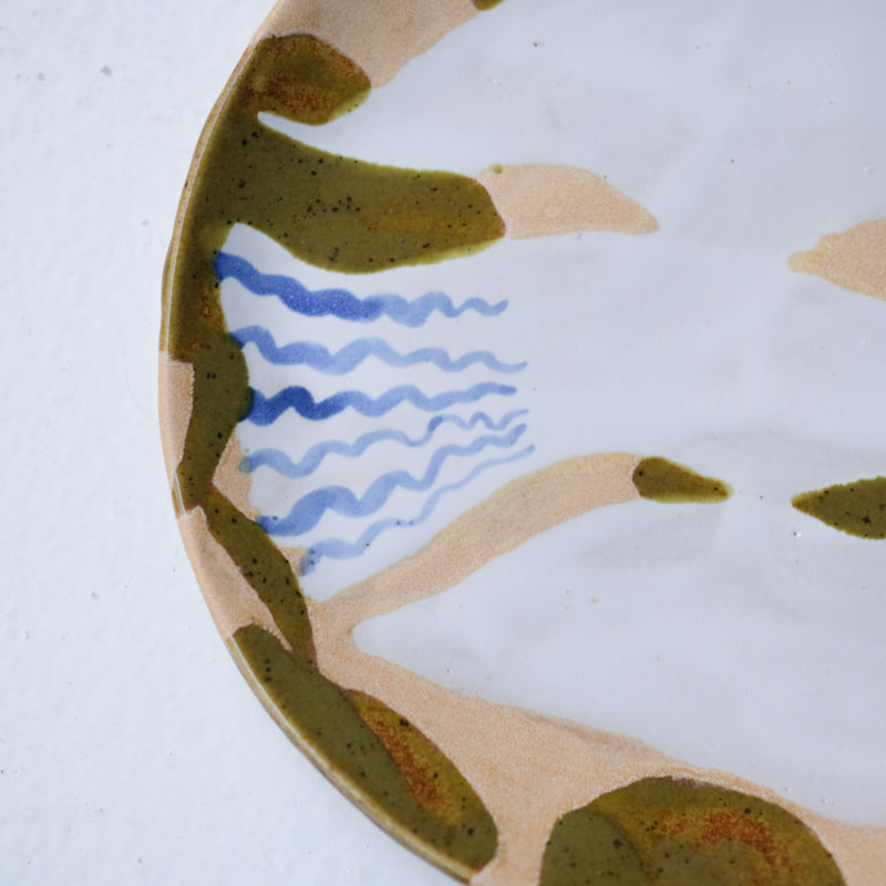 Assiette W25MY34 en grès D 16,5cm - multicolore de Marie-Yaé Suematsu chez Brutal Ceramics