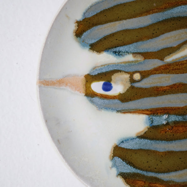 Assiette W25MY41 en grès D 16,5cm - multicolore de Marie-Yaé Suematsu chez Brutal Ceramics