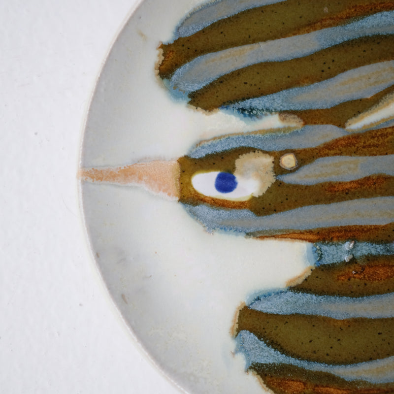 Assiette W25MY41 en grès D 16,5cm - multicolore de Marie-Yaé Suematsu chez Brutal Ceramics