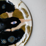 Assiette W25MY43 en grès D 16,5cm - multicolore de Marie-Yaé Suematsu chez Brutal Ceramics