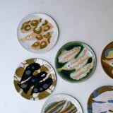 Assiette W25MY37 en grès D 16,5cm - multicolore de Marie-Yaé Suematsu chez Brutal Ceramics