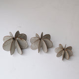 Objet Petale S en grès roux D 9cm - brun mat de Motoko Saigo chez Brutal