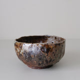 Bol en terre recoltée D 13cm cuisson feu - brun orange de Nathalie Reocreux chez Brutal Ceramics