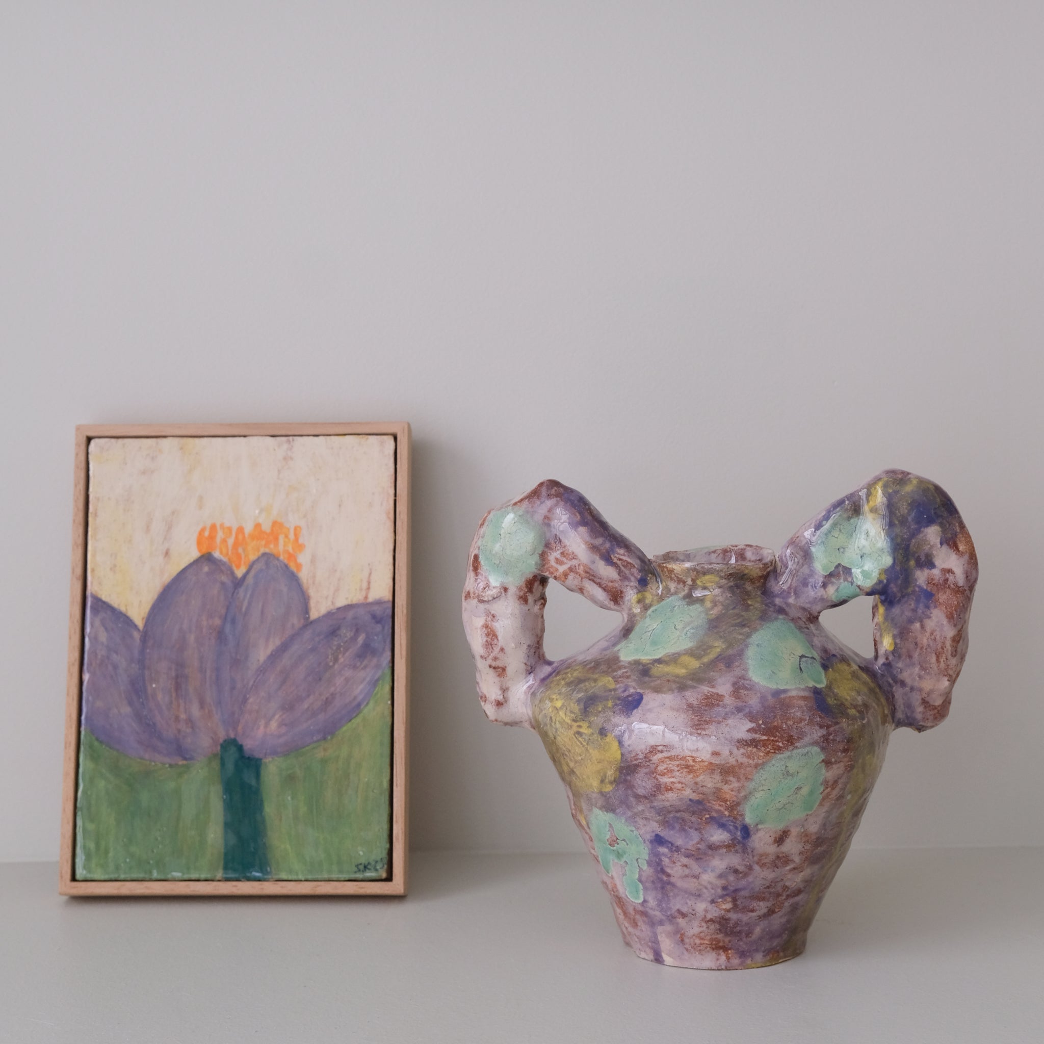 Vase 03 en faience H 21cm - violet foncé et vert de Samantha Kerdine pour Brutal Ceramics