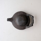 Théière en grès 200ml - noir mat de Sonia Deleani chez Brutal Ceramics