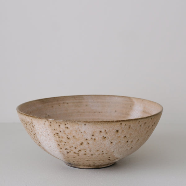 Bol haut à ramen "Monk" D 19,5cm - rouille de Studio Maals chez Brutal Ceramics