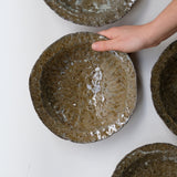 Bol en terre recoltée D 22cm - vert brillant de Potry chez Brutal Ceramics