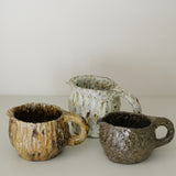 Pichet en terre recoltée cuisson feu 340ml -vert foncé brillant de Potry chez Brutal Ceramics