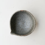Bol verseur en terre de Fuilet 270ml - gris blanc par Antonia Maria chez Brutal Ceramics